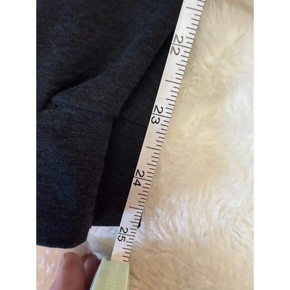 Beyond Yoga Joggers in Black - Picture 2 of 7